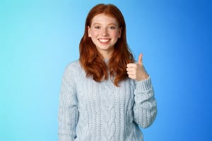 Ritratto digitale di una giovane donna sorridente