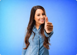 Ritratto-promozionale-con-pollice-in-su